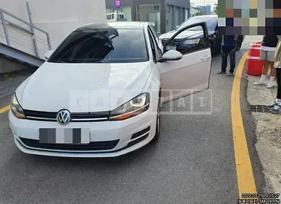 Photo 1 of 6: 2016 Volkswagen Golf 2.0 TDI BMT — Korean insurance auction
