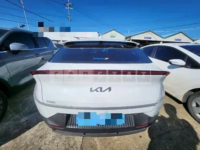 Photo 1 of 15: 2022 Kia EV6 Long Range Air 2WD — Korean insurance auction