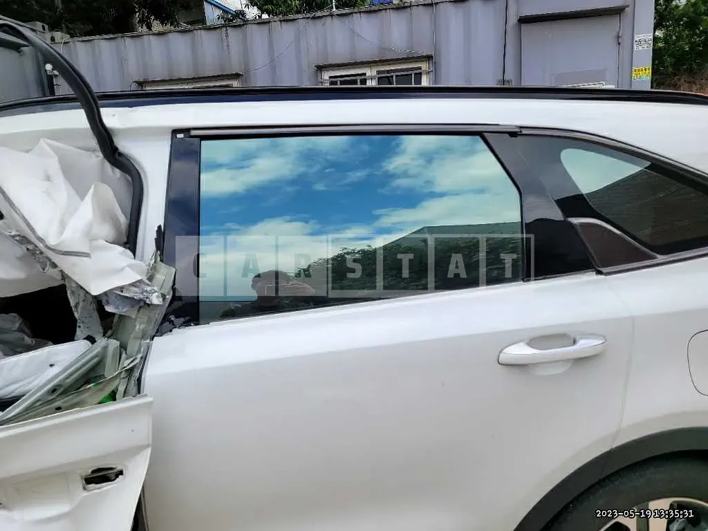 Photo 2 of 20: 2022 Kia Sorento, VIN KNARH81GBNA065024 — Korean insurance auction