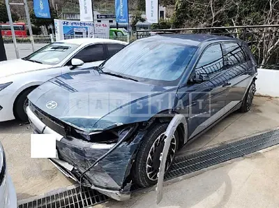 Photo 1 of 15: 2022 Hyundai Modern Ionic 5, VIN KMHKR81AFNU092206 — Korean insurance auction
