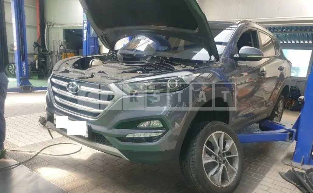 Photo 2 of 22: 2018 Hyundai Tucson, VIN KMHJ381ABJU533564 — Korean insurance auction
