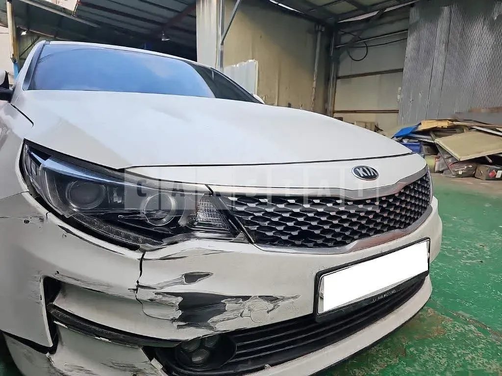 Photo 2 of 56: 2016 Kia K5, VIN KNAGX411BGA069822 — Korean insurance auction