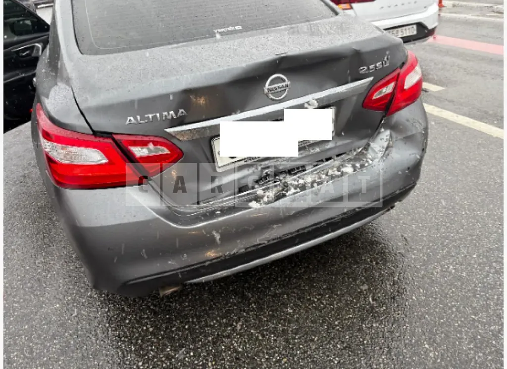 Photo 2 of 5: 2017 Nissan Altima 2.5 — Korean insurance auction