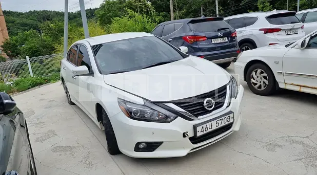 Photo 2 of 17: 2017 Nissan Altima 2.5, VIN 1N4AL3AP2HC237162 — Korean insurance auction