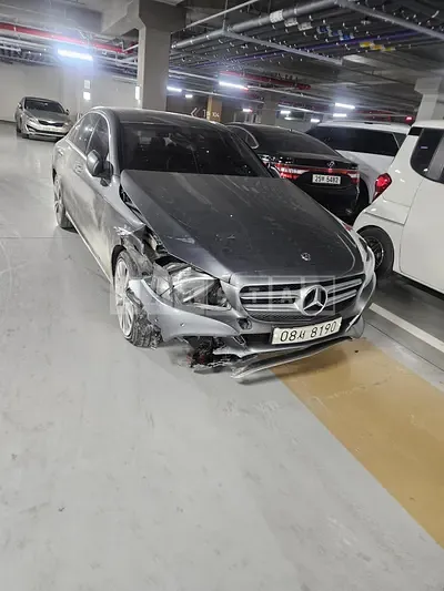 Photo 1 of 3: 2017 Mercedes-Benz C220 d, VIN WDDWF0EB2JR321768 — Korean insurance auction