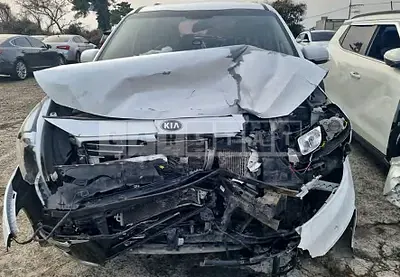 Photo 1 of 9: 2017 Kia Carnival, VIN KNAMB81ABHS335855 — Korean insurance auction