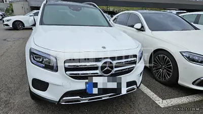 Photo 1 of 14: 2022 Mercedes-Benz GLB200 d — Korean insurance auction