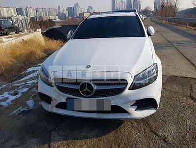 Photo 1 of 14: 2021 Mercedes-Benz C200 — Korean insurance auction