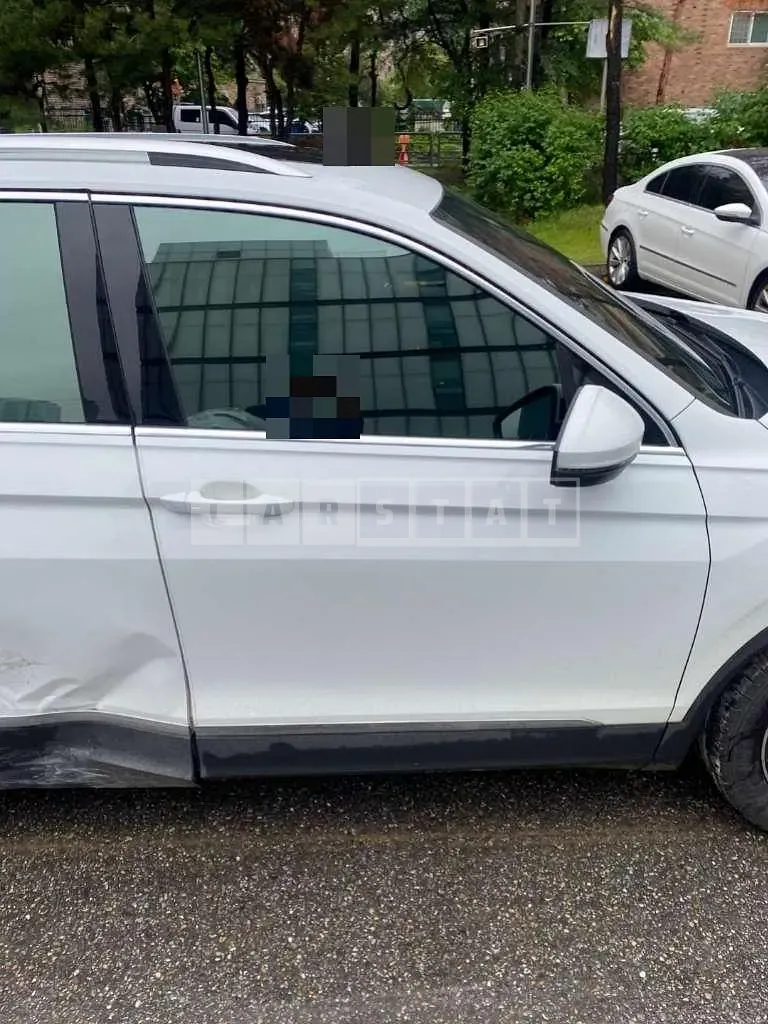 Photo 2 of 12: 2020 Volkswagen Tiguan 2.0 TDI — Korean insurance auction