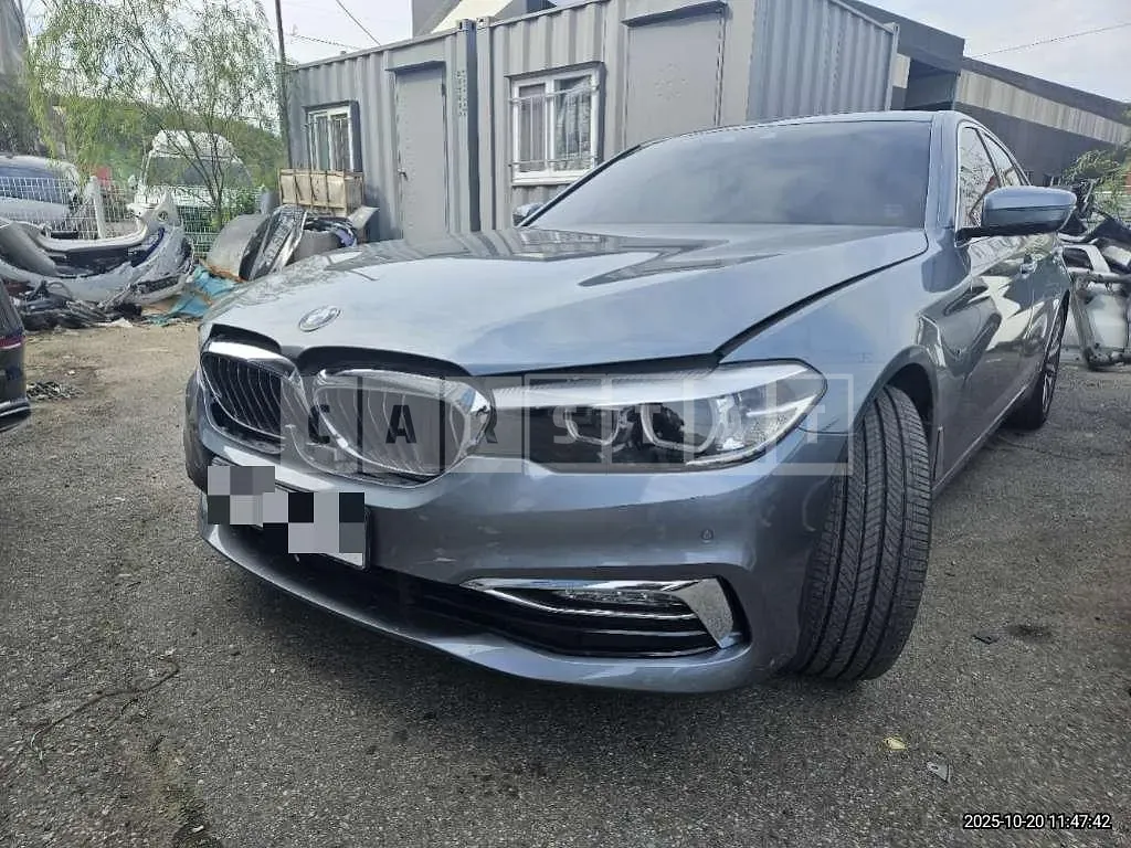 Photo 2 of 9: 2018 BMW (parts) 520i Headlamp — Korean insurance auction