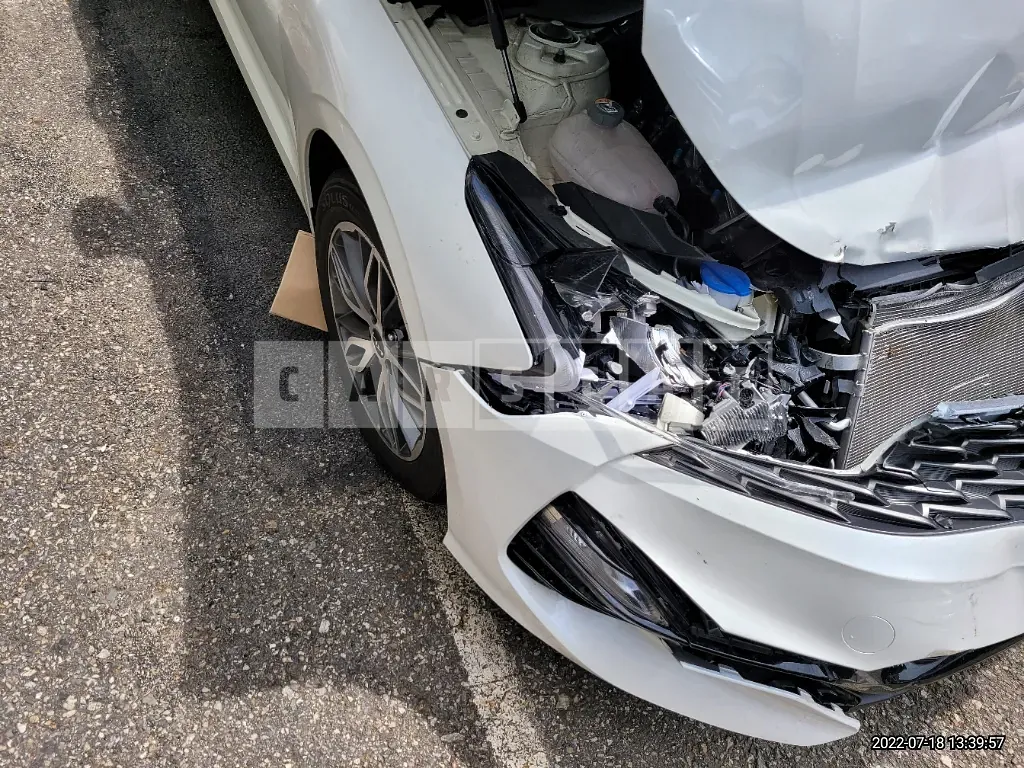 Photo 2 of 21: 2022 Kia K5, VIN KNAG741BBNA162618 — Korean insurance auction