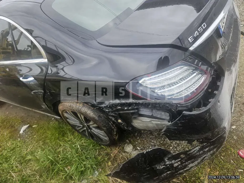 Photo 2 of 16: 2020 Mercedes-Benz E450 4Matic — Korean insurance auction