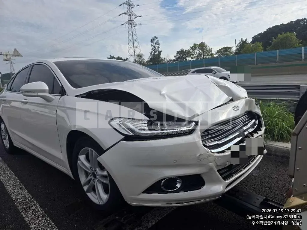 Photo 2 of 12: 2017 Ford Mondeo 2.0 — Korean insurance auction