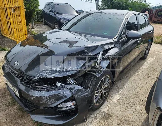 Photo 2 of 23: 2020 Kia K5 — Korean insurance auction