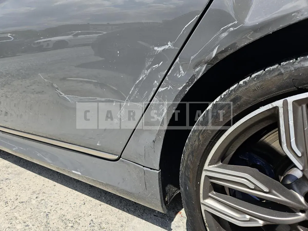 Photo 2 of 16: 2020 BMW M760Li xDrive — Korean insurance auction