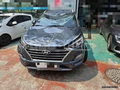 Photo 1 of 18: 2019 Hyundai Tucson — Korean insurance auction