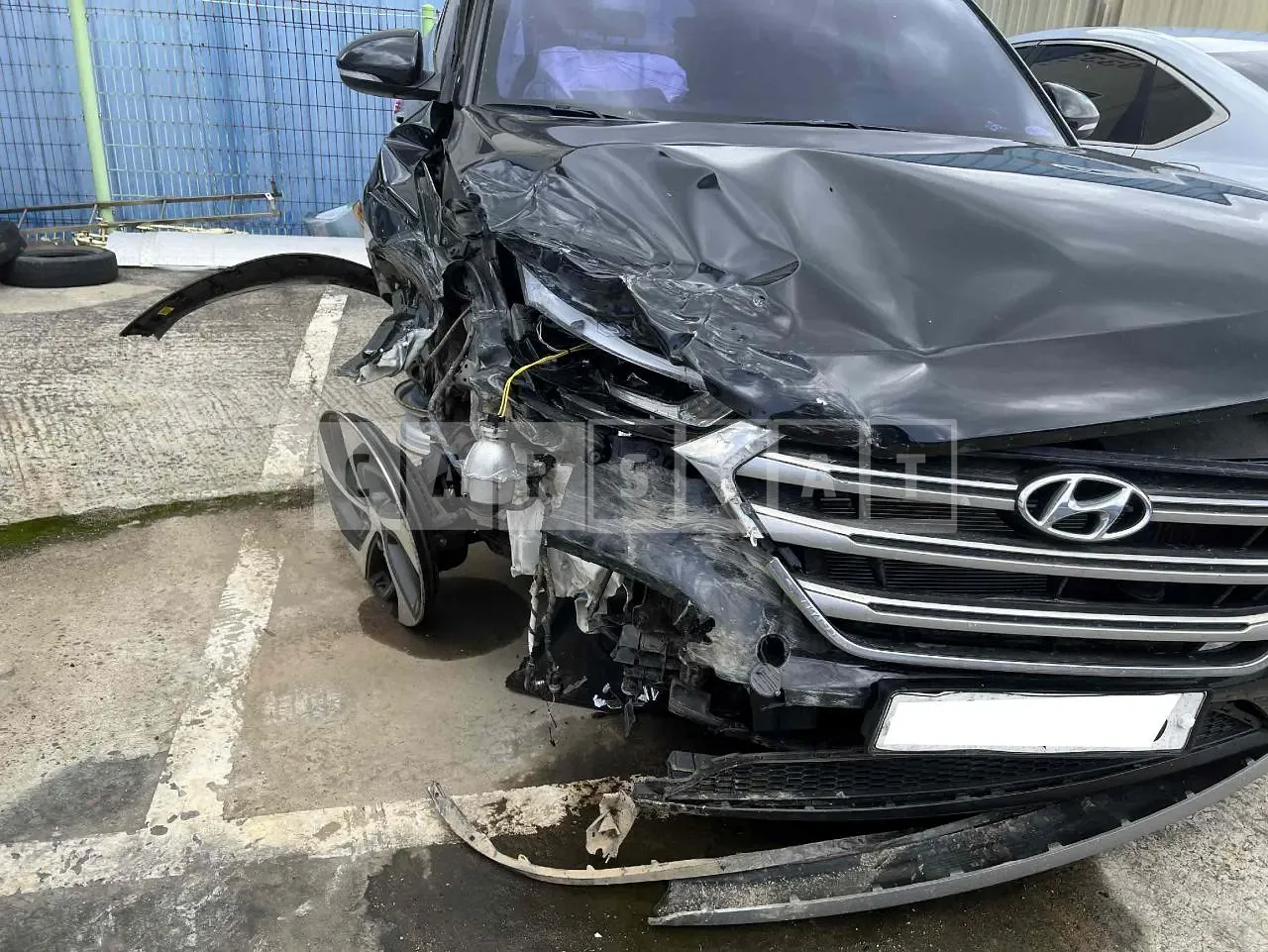 Photo 2 of 23: 2016 Hyundai Tucson, VIN KMHJ381ABHU347334 — Korean insurance auction