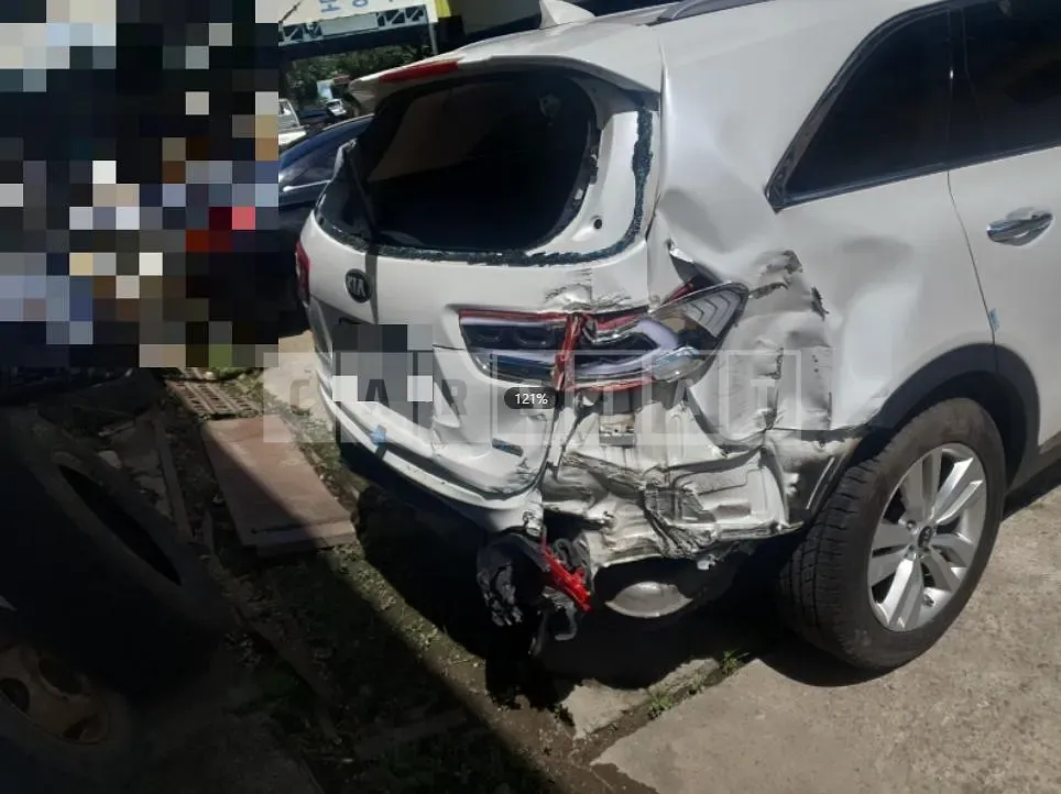 Photo 2 of 3: 2015 Kia Sorento — Korean insurance auction