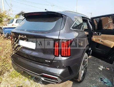 Photo 1 of 47: 2023 Kia Sorento, VIN KNARH81GBPA145927 — Korean insurance auction