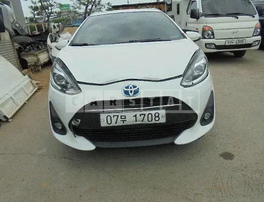 Photo 2 of 20: 2019 Toyota Prius C, VIN JTDKDTB35K1621382 — Korean insurance auction