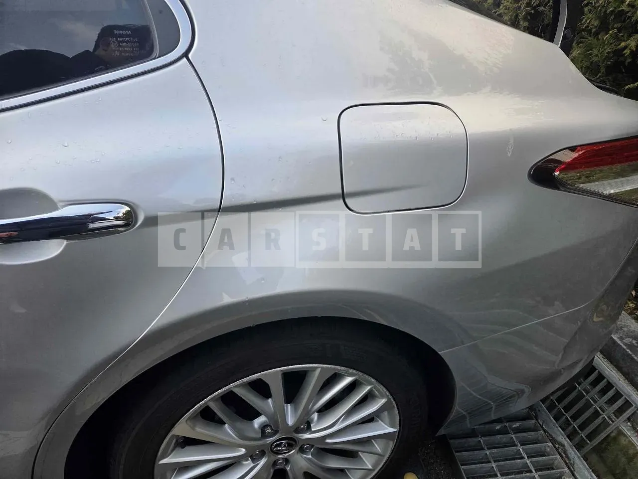 Photo 2 of 18: 2017 Toyota Camry Hybrid, VIN JTNB21HK4J3000559 — Korean insurance auction