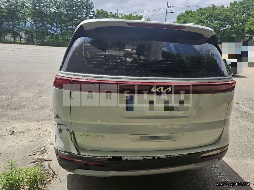 Photo 2 of 21: 2023 Kia Carnivals — Korean insurance auction