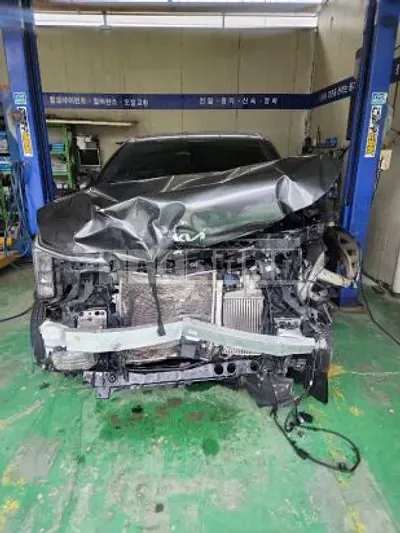 Photo 1 of 40: 2024 Kia Sorento — Korean insurance auction