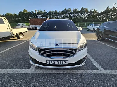 Photo 1 of 6: 2015 Kia Carnivals — Korean insurance auction