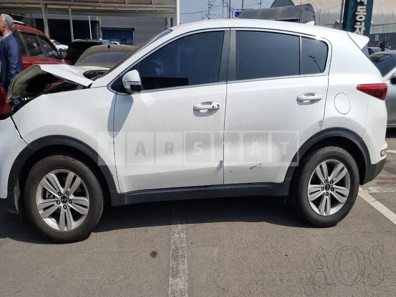 Photo 2 of 15: 2017 Kia Sportage, VIN KNAPN815GHK301738 — Korean insurance auction
