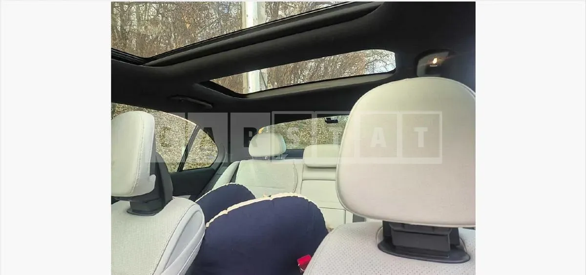 Photo 2 of 22: 2023 Mercedes-Benz C300 4Matic — Korean insurance auction
