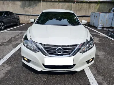 Photo 1 of 17: 2017 Nissan Altima 2.5 — Korean insurance auction