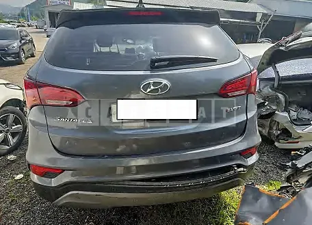 Photo 2 of 14: 2016 Hyundai Santa Fe — Korean insurance auction