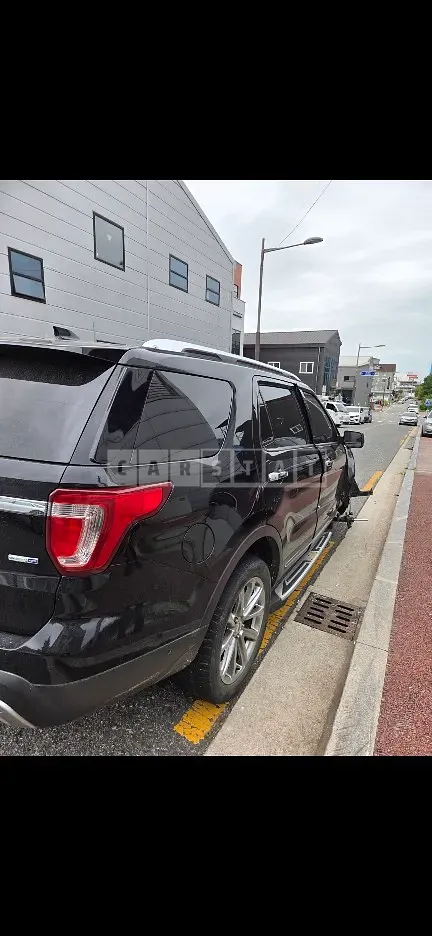 Photo 2 of 7: 2017 Ford Explorer 2.3 AWD — Korean insurance auction