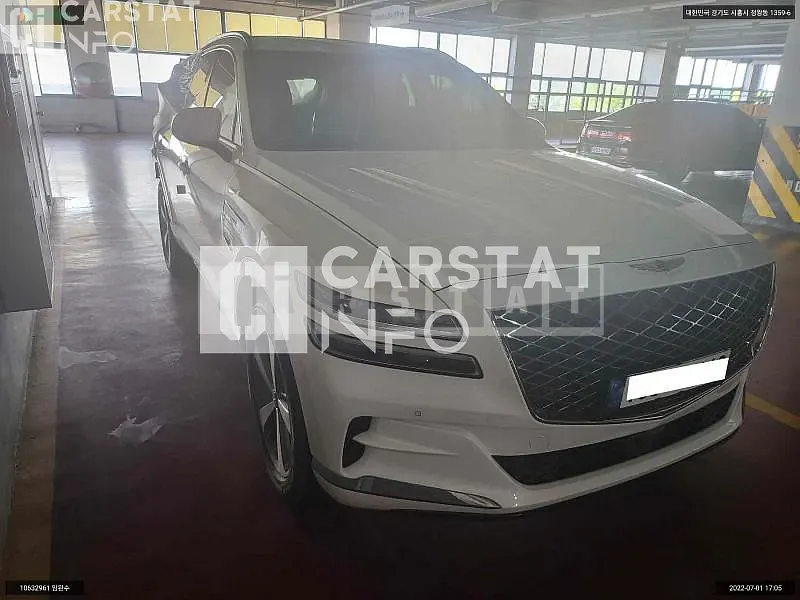 Photo 2 of 18: 2021 Genesis GV80, VIN KMTHB81DDMU056704 — Korean insurance auction