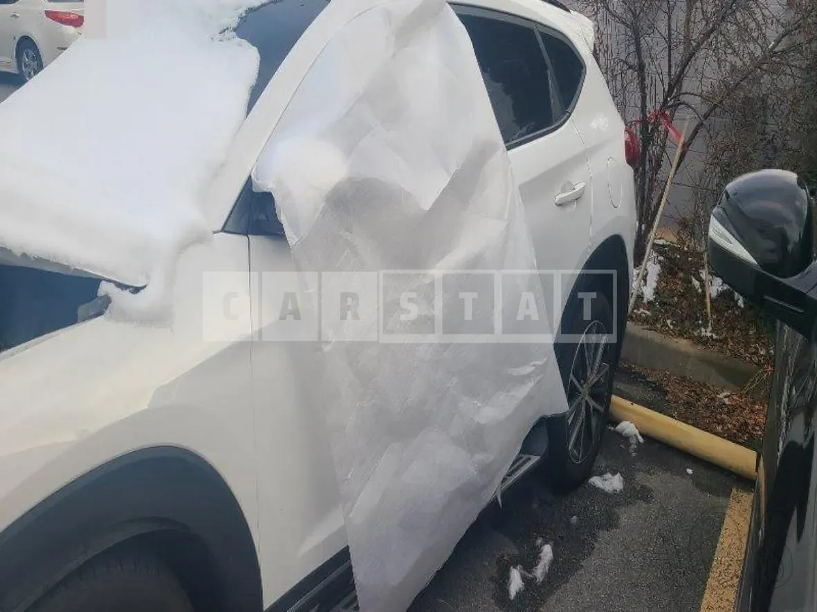 Photo 2 of 5: 2016 Hyundai Tucson TL — Korean insurance auction