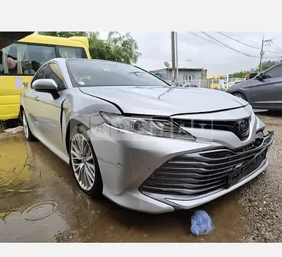 Photo 1 of 7: 2019 Toyota Camry — Korean insurance auction
