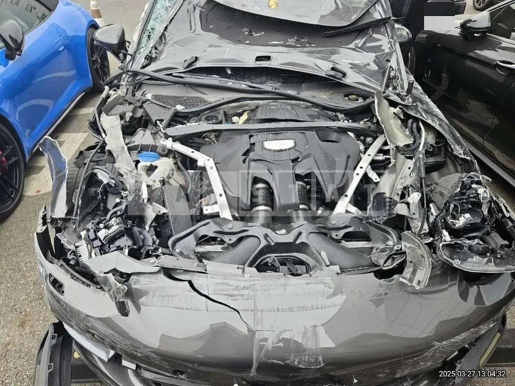 Photo 2 of 55: 2018 Porsche Panamera 4S — Korean insurance auction
