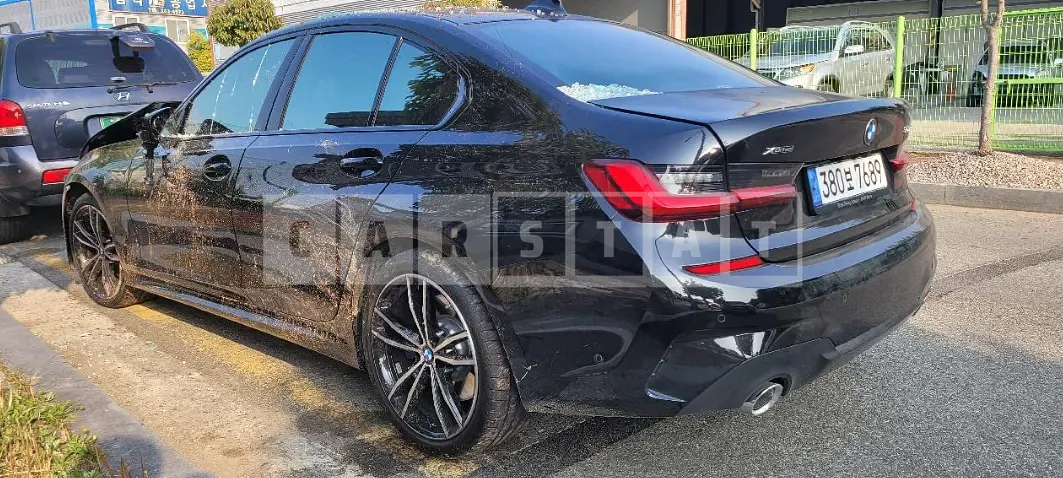 Photo 2 of 9: 2022 BMW 320d xDrive, VIN WBA5V7102NFM37708 — Korean insurance auction