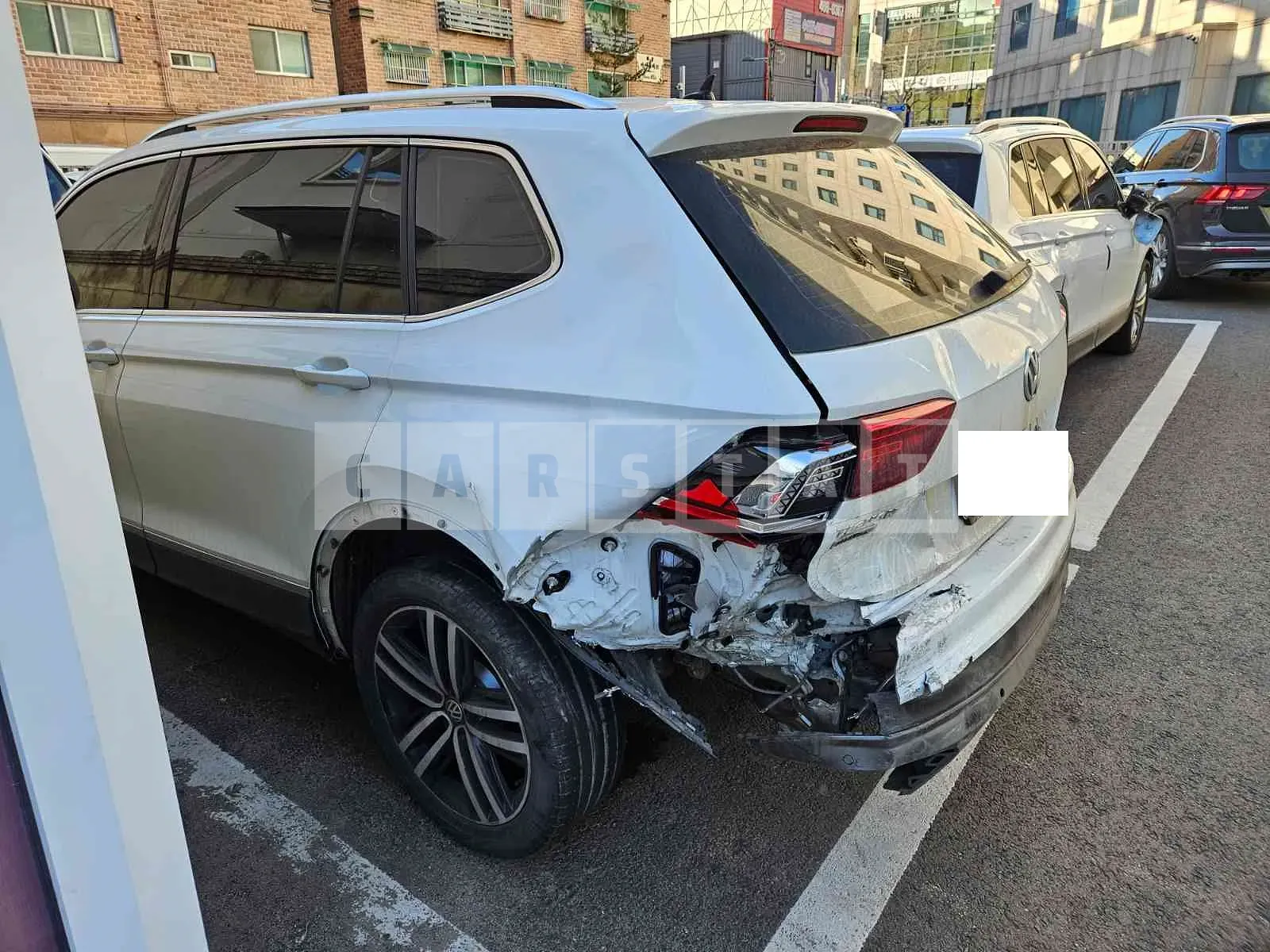 Photo 2 of 16: 2018 Volkswagen Tiguan Allspace 2.0 TDI — Korean insurance auction
