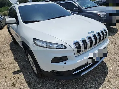 Photo 1 of 25: 2015 Jeep Straw Cherokee — Korean insurance auction