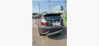 Photo 1 of 21: 2019 Hyundai Santa Fe TM 2.2 4WD — Korean insurance auction