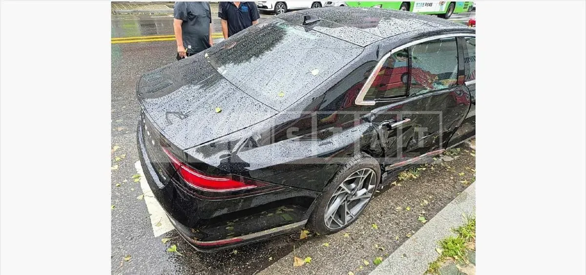 Photo 2 of 25: 2022 Genesis G90 3.5T AWD — Korean insurance auction