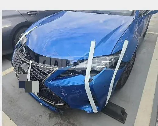 Photo 2 of 13: 2019 Lexus RC300 — Korean insurance auction