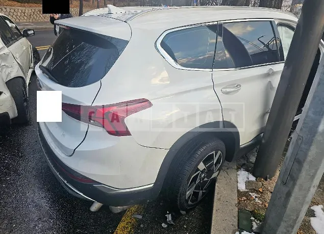 Photo 2 of 13: 2021 Hyundai Santa Fe, VIN KMHS381HGMU317770 — Korean insurance auction