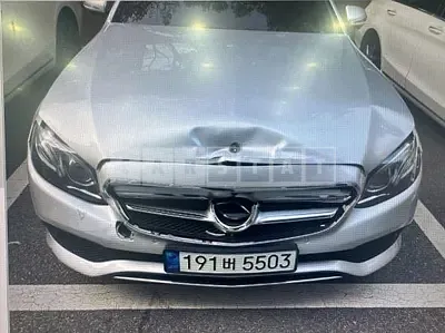 Photo 1 of 15: 2017 Mercedes-Benz E 300, VIN WDDZF4JB7HA113274 — Korean insurance auction