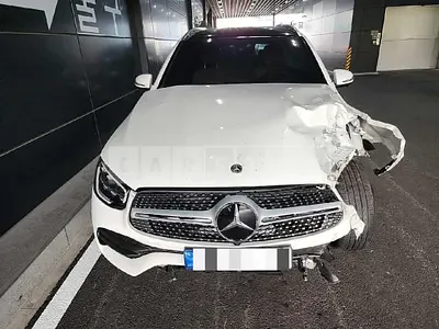 Photo 1 of 88: 2022 Mercedes-Benz GLC300 4Matic — Korean insurance auction