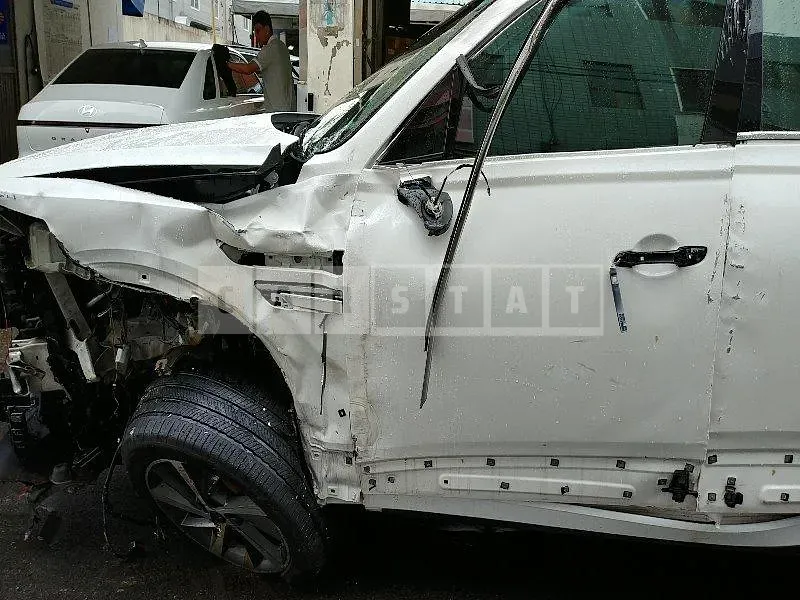 Photo 2 of 57: 2024 Genesis GV80, VIN KMTHA81BBRU221214 — Korean insurance auction