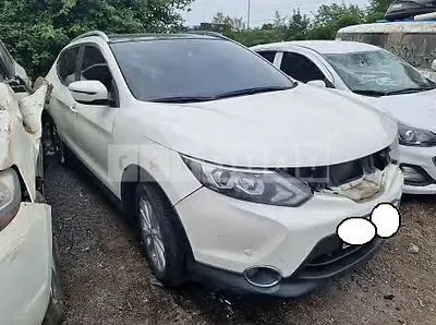 Photo 1 of 12: 2015 Nissan Qashqai, VIN SJNDJ18E2FA292967 — Korean insurance auction