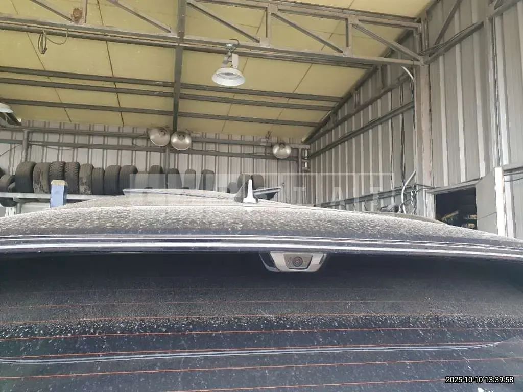 Photo 2 of 37: 2025 Genesis GV80 AWD — Korean insurance auction