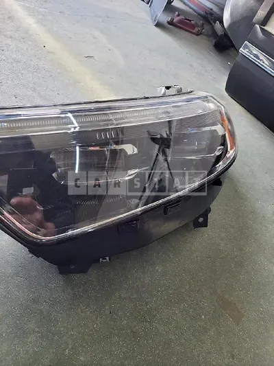 Photo 1 of 3: 2021 Ford (parts) Explorer 3.0 Headlamp — Korean insurance auction